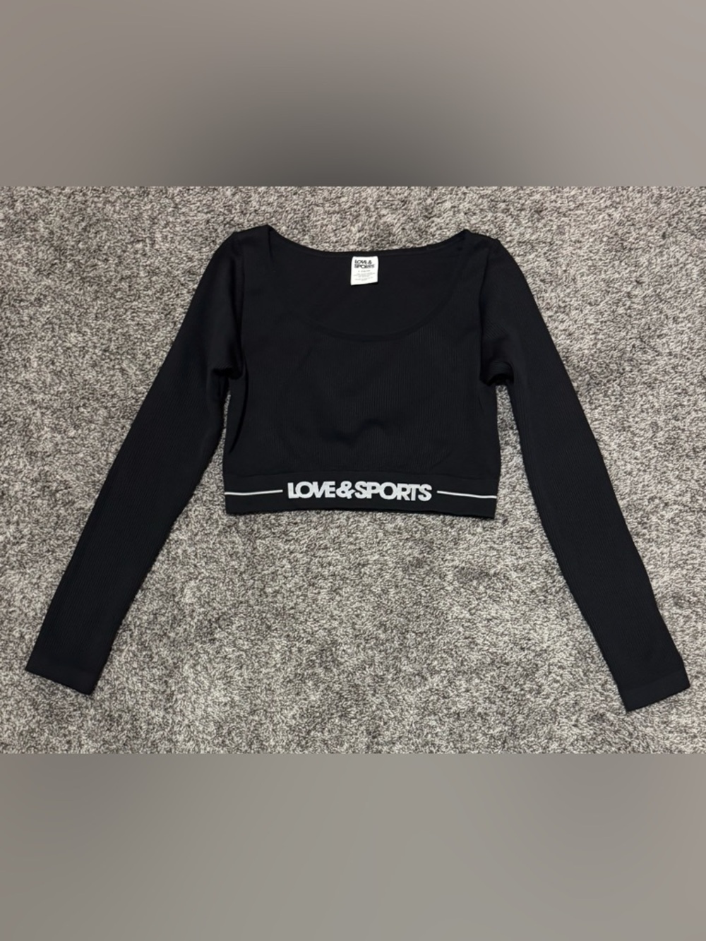 Love sports Black Long-Sleeve Cropped Top(A-52)